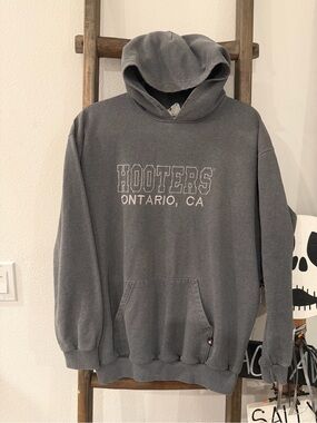 Hooters Charcoal Gray Pullover Hoodie with Ontario CA Logo